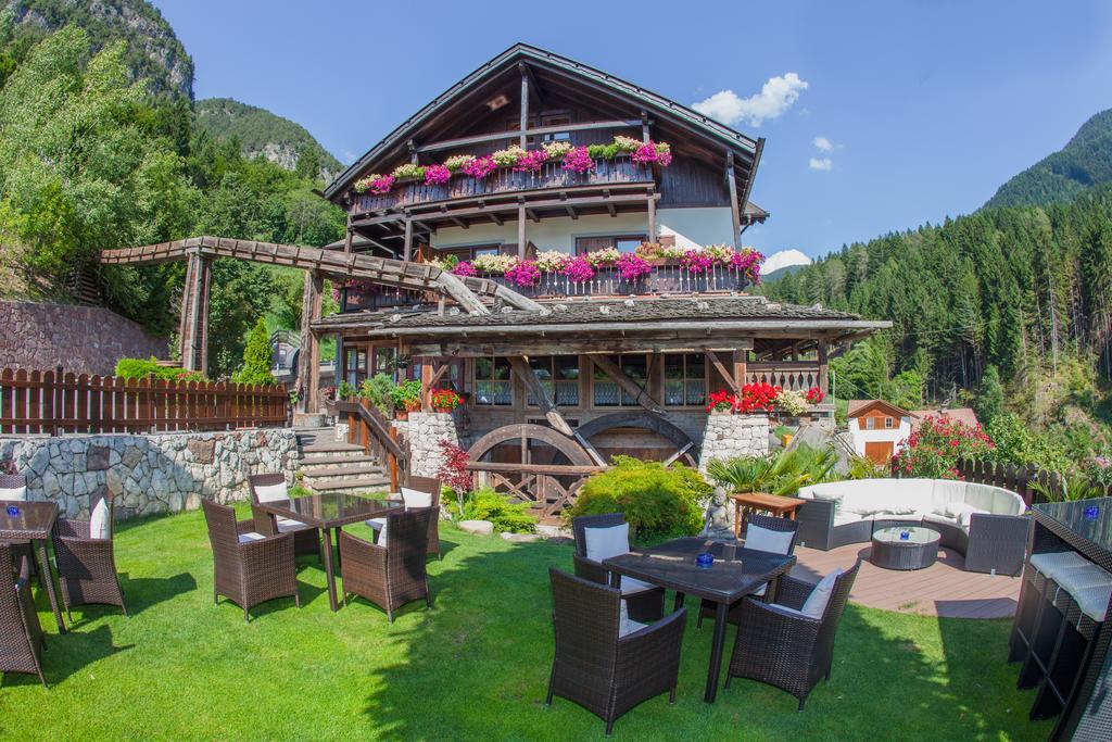 Zur Muehle Wohlfuehloase Hotel Trodena Luaran gambar